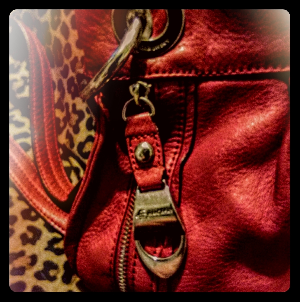 B. Makowsky BURGANDY LEATHER PURSE Crossbody-Bag